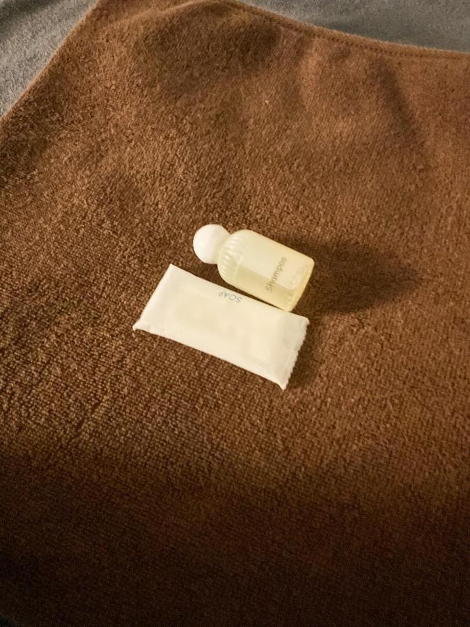 방콕 반 차나송크람 호스텔 외부 사진